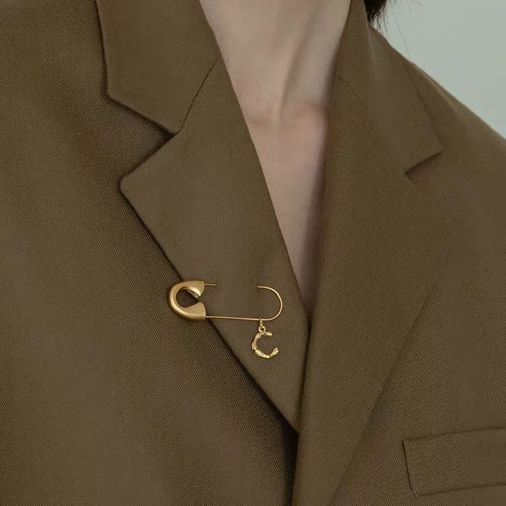 Alphabet Pin✨ - Picture 4 of 4